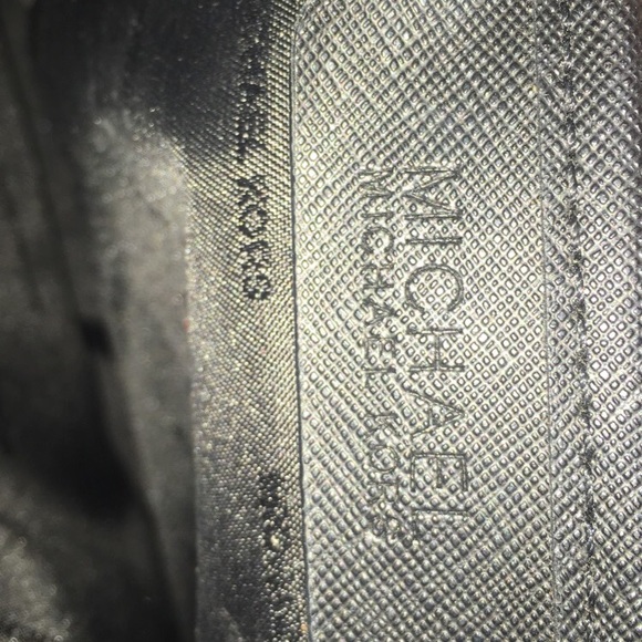 Large Michael Kors Purse - Picture 4 of 5